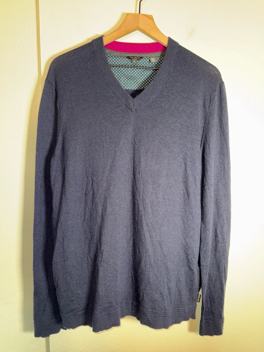 TED BAKER silk cashmere blend classic Navy V-Neck Sweater Business Casual 6